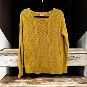 *Mossimo Supply Co Womens Medium Pullover Sweater Yellow Long Sleeve Knit